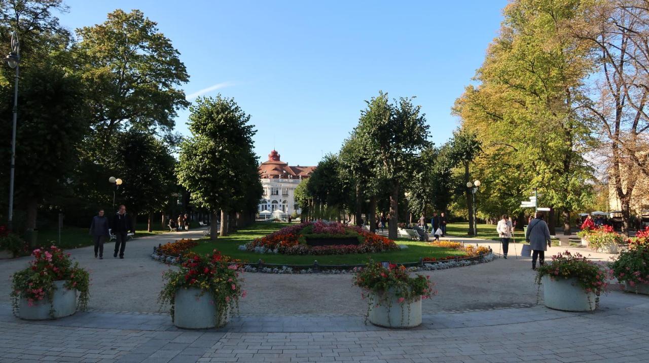 Apartment Carla Karlovy Vary Ngoại thất bức ảnh